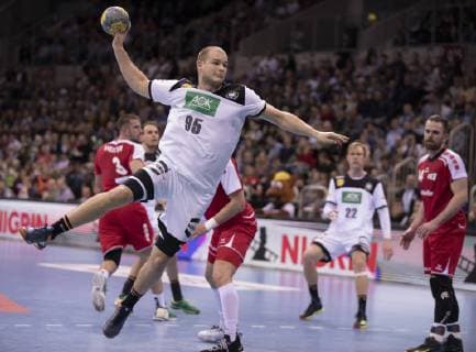 Handballländerspiel Deutschland vs. Schweiz Deutschland - Schweiz 27 : 29 Handball Länderspiel in Düsseldorf, Paul Drux (Deutschland)
