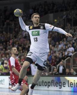 Handballländerspiel Deutschland vs. Schweiz Deutschland - Schweiz 27 : 29 Handball Länderspiel in Düsseldorf, Hendrik Pekeler (Deutschland)