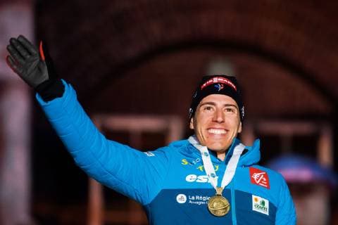 Biathlon, WM Östersund, 10km Sprint Herren, Siegerehrung 190309 Fillon Maillet of France celebrates his third place at the medal ceremony for the Men s 10 KM sprint during the IBU World Championships Biathlon on March 9, 2019 in Östersund. Photo: Petter Arvidson BILDBYRAN kod PA 92253 Copyright: PETTERxARVIDSON BB190309PA230