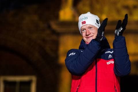 Biathlon, WM Östersund, 10km Sprint Herren, Siegerehrung 190309 Johannes Thingnes Bö of Norway celebrates his first place at the medal ceremony for the Men s 10 KM sprint during the IBU World Championships Biathlon on March 9, 2019 in Östersund. Photo: Petter Arvidson BILDBYRAN kod PA 92253 Copyright: PETTERxARVIDSON BB190309PA238