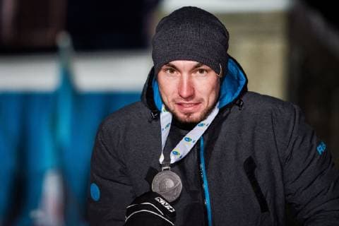 Biathlon, WM Östersund, 10km Sprint Herren, Siegerehrung 190309 Alexander Loginov of Russia celebrates with his silver medal at the medal ceremony for the Men s 10 KM sprint during the IBU World Championships Biathlon on March 9, 2019 in Östersund. Photo: Petter Arvidson BILDBYRAN kod PA 92253 Copyright: PETTERxARVIDSON BB190309PA240