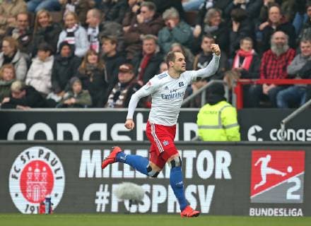 10.03.2019, Fussball 2. Bundesliga 2018 2019, 25. Spieltag, FC St. Pauli - Hamburger SV, im Millerntor-Stadion Hamburg. Jubel Torschütze Pierre-Michel Lasogga (Hamburg) zum Tor zum 0:1