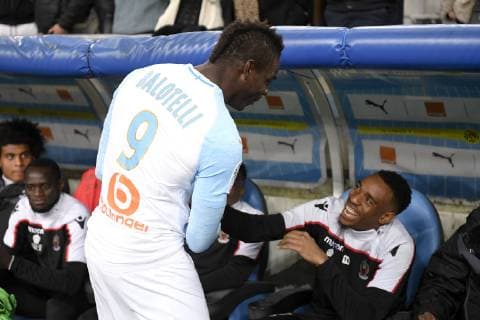 ENTREE DES JOUEURS - FAIR PLAY - 09 MARIO BALOTELLI (OM) - 16 YANNIS CLEMENTIA (NICE) FOOTBALL : Marseille vs Nice - Ligue 1 Conforama - 10 03 2019 AnthonyBIBARD FEP Panoramic 