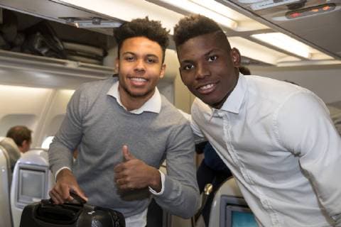 Sport Bilder des Tages 11.03.2019, Fussball, Saison 2018 2019, Champions League, Ankunft des FC Schalke 04 in Manchester England v. l. Weston McKennie (FC Schalke 04), Breel EMBOLO (FC Schalke 04) Manchester Flughafen England