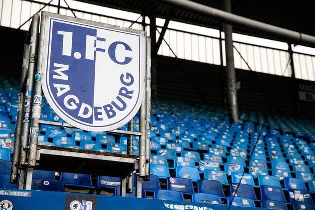 Fußball, Stadiongeschichte 1. FC Magdeburg Block U Fanblock Nordtribüne wurde heute letzmalig für Fans geöffnet, ab sofort fängt der Umbau zu einer reinen Stehplatz Tribüne an, einige Schalensitze fehlten schon nach dem Spiel - 2. Fussball Bundesliga Saison 2018-2019 Punktspiel 1. FC Magdeburg vs. SV Sandhausen 1916 in der MDCC Arena in Magdeburg - Freisteller,Einzelbild,Aktion,Deutschland, Fussball, Mann, Maenner,10.03.2019 Gemäß den Vorgaben der DFL Deutsche Fußball Liga ist es untersagt, in dem Stadion und oder vom Spiel angefertigte Fotoaufnahmen in Form von Sequenzbildern und oder videoaehnlichen Fotostrecken zu verwerten bzw. verwerten zu lassen. DFL regulations prohibit any use of photographs as image sequences and or quasi-video.