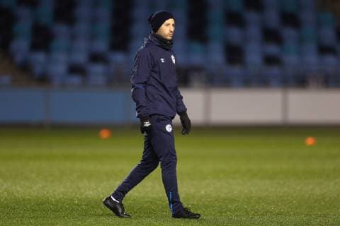 11.03.2019, Fussball, Saison 2018 2019, Champions League, Pressekonferenz und Abschlusstraining des FC Schalke 04 in Manchester England Cheftrainer Domenico TEDESCO (FC Schalke 04) Manchester Flughafen England