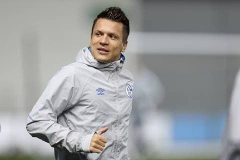 11.03.2019, Fussball, Saison 2018 2019, Champions League, Pressekonferenz und Abschlusstraining des FC Schalke 04 in Manchester England Yevhen KONOPLYANKA (FC Schalke 04) Manchester Flughafen England