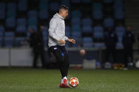 11.03.2019, Fussball, Saison 2018 2019, Champions League, Pressekonferenz und Abschlusstraining des FC Schalke 04 in Manchester England Jeffrey Bruma (FC Schalke 04) Manchester Flughafen England