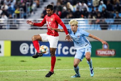 DAEGU, SOUTH KOREA - MARCH 12: Hong Jung-woon 5 of Daegu and Paulinho 8 of Guangzhou Evergrande compete for the ball during the AFC Champions League Group F match between Daegu and Guangzhou Evergrande at Forest Arena on March 12, 2019 in Daegu, South Korea.  Copyright: xVCGx CFP111199911792 
