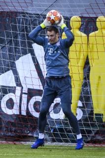 12.03.2019, xkvx, Fussball UEFA Champions League, FC Bayern Muenchen - FC Liverpool - Pressekonferenz und Training emspor, v.l. Manuel Neuer (FCB - FC Bayern Muenchen) (DFL DFB REGULATIONS PROHIBIT ANY USE OF PHOTOGRAPHS as IMAGE SEQUENCES and or QUASI-VIDEO) Muenchen