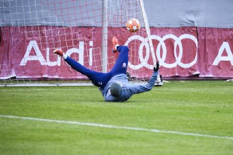 12.03.2019, xkvx, Fussball UEFA Champions League, FC Bayern Muenchen - FC Liverpool - Pressekonferenz und Training emspor, v.l. Thomas Mueller (FCB - FC Bayern Muenchen) (DFL DFB REGULATIONS PROHIBIT ANY USE OF PHOTOGRAPHS as IMAGE SEQUENCES and or QUASI-VIDEO) Muenchen