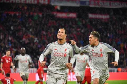 Fußball Champions League Achtelfinale FC Bayern München - FC Liverpool am 13.03.2019 in der Allianz Arena in München Torjubel zum 1:2 durch Virgil van Dijk ( Liverpool ) DFL DFB regulations prohibit any use of photographs as image sequences and or quasi-video.
