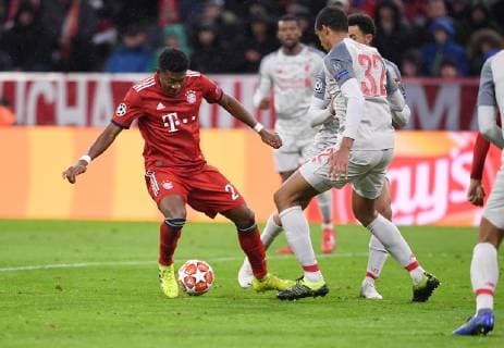 FUSSBALL CHAMPIONS LEAGUE SAISON 2018 2019 ACHTELFINAL RUECKSPIEL FC Bayern Muenchen - FC Liverpool 13.03.2019 David Alaba (li, FC Bayern Muenchen) gegen Joel Matip (re, FC Liverpool)