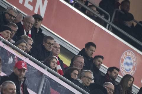 13.03.2019, xkvx, Fussball UEFA Champions League, FC Bayern München - FC Liverpool emspor, v.l. Praesident Uli Hoeness (FC Bayern Muenchen), Karl-Heinz Rummenigge (FC Bayern Muenchen) enttaeuscht, enttaeuscht schauend, dissapointed nach dem Tor zum 1:3 durch Sadio Mane (FC Liverpool) (DFL DFB REGULATIONS PROHIBIT ANY USE OF PHOTOGRAPHS as IMAGE SEQUENCES and or QUASI-VIDEO) Muenchen
