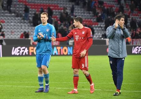 Fussball, Herren, Saison 2018 2019, Champions League (Achtelfinale, Rückspiel), FC Bayern München - FC Liverpool, v. l. Torwart Manuel Neuer (Bayern München), Robert Lewandowski (Bayern München), Javi Martinez (Bayern München), Enttäuschung nach Abpfiff, 13.03. 2019, Copyright: xMatthiasxKochx