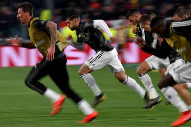 Mario Mandzukic and Emre Can of Juventus warm up ahead the Uefa Champions League 2018 2019 round of 16 second leg football match between Juventus and Atletico Madrid at Juventus stadium, Turin, March, 12, 2019 Foto Andrea Staccioli Insidefoto andreaxstaccioli