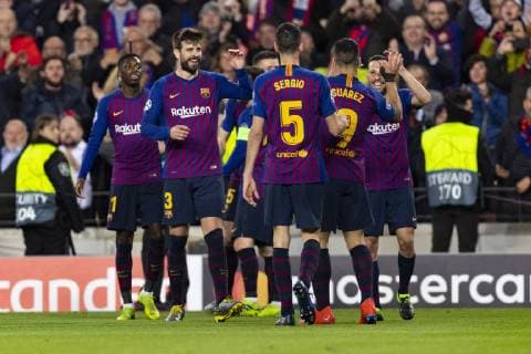 13.03.2019, xslx, Fussball Champions League, FC Barcelona Barca - Olympique Lyon emspor, v.l. Gerard Pique (FC Barcelona) 3 Jubelt nach den Tor zum 4-1 mit die Mannschaft (DFL DFB REGULATIONS PROHIBIT ANY USE OF PHOTOGRAPHS as IMAGE SEQUENCES and or QUASI-VIDEO) Barcelona
