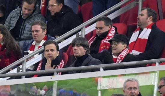 13.03.2019, Fussball UEFA Champions-League 2018 2019, Achtelfinale Rückspiel, FC Bayern München - FC Liverpool, in der Allianz-Arena München, v.li: Manager Oliver Bierhoff (Deutschland), Bundestrainer Joachim Löw (Deutschland) auf der Tribüne.