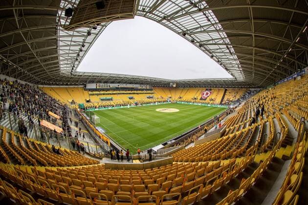 Fußball, Stadiongeschichte SG Dynamo Dresden Weitwinkel-Aufnahme rund 90 Minuten vor Anpfiff. 16.03.2019, Fussball, GER, 2. Bundesliga, 26. Spieltag, SG Dynamo Dresden - 1. FC Magdeburg, Rudolf-Harbig-Stadion, SG Dynamo Dresden vs. 1. FC Magdeburg
