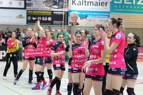 Metzingen bedankt sich bei den Fans Handball 1. HBF TusSies Metzingen vs. FRISCH AUF Goeppingen 2019-03-16 Handball 1. HBF Frauen TusSies Metzingen vs. FRISCH AUF Goeppingen Metzingen Copyright: xBaur xEibner-Pressefotox EP_soba