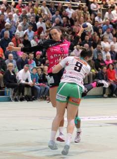 8 Monika Kobylinska (TusSis Metzingen) 9 Johanna Schindler (FRISCH AUF Goeppingen) Handball 1. HBF TusSies Metzingen vs. FRISCH AUF Goeppingen 2019-03-16 Handball 1. HBF Frauen TusSies Metzingen vs. FRISCH AUF Goeppingen Metzingen Copyright: xBaur xEibner-Pressefotox EP_soba
