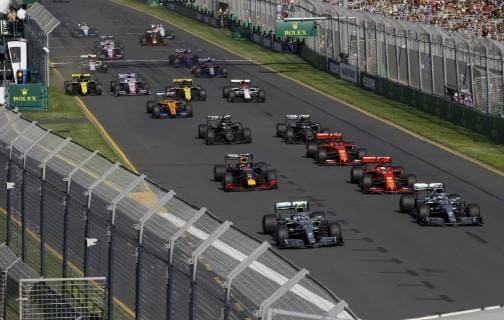 Motorsports: FIA Formula One World Championship WM Weltmeisterschaft 2019, Grand Prix of Australia, Start, 77 Valtteri Bottas (FIN, Mercedes AMG Petronas Motorsport), 44 Lewis Hamilton (GBR, Mercedes AMG Petronas Motorsport), 33 Max Verstappen (NLD, Aston Martin Red Bull Racing), 5 Sebastian Vettel (GER, Scuderia Ferrari Mission Winnow), 16 Charles Leclerc (MCO, Scuderia Ferrari Mission Winnow), Melbourne Australia