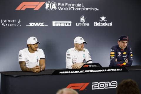 Motorsports: FIA Formula One World Championship WM Weltmeisterschaft 2019, Grand Prix of Australia, 44 Lewis Hamilton (GBR, Mercedes AMG Petronas Motorsport), 77 Valtteri Bottas (FIN, Mercedes AMG Petronas Motorsport), 33 Max Verstappen (NLD, Aston Martin Red Bull Racing), Melbourne Australia