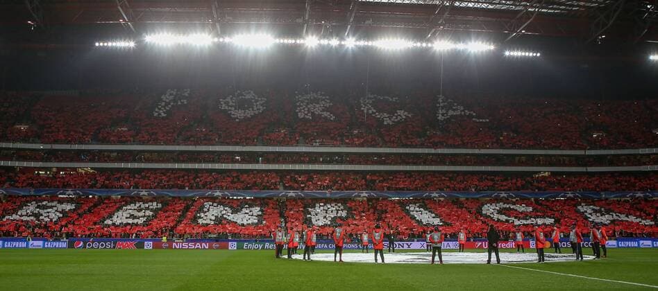 2017.02.14 UEFA Champions League S.L.Benfica - Borussia Dortmund v.l., Choreo,Fans,Stimmung, Schals, Trikots, Emotionen Foto:Joaquim Ferreira Copyright: JoaquimxFerreira