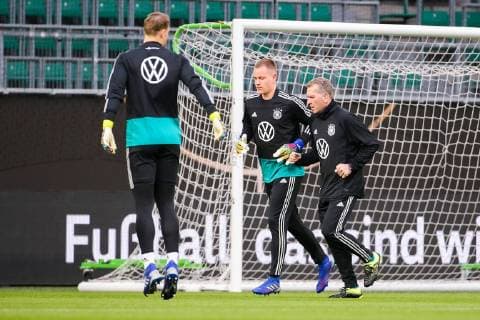 v.li. Torhueter Manuel Neuer (Deutschland), Torhueter Marc-Andre ter Stegen (Deutschland) und Torwart Trainer Andreas Koepke (Deutschland) DFB regulations prohibit any use of photographs as image sequences and or quasi-video. GER, Fussball, Laenderspiel, Abschlusstraining des DFB Team, 19.03.2019 Wolfsburg Copyright: xTomxWellerx xEibner-Pressefotox EP_eer