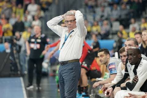 Thierry Anti (Trainer, Cheftrainer, HBC Nantes), Einzelbild, Aktion, Action, enttäuscht schauend, Enttäuschung, Frustration, disappointed, pessimistisch, Handball, Champions League, Rhein-Neckar Löwen - HBC Nantes,