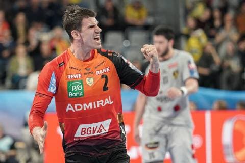 Andre Schmid (Andy Schmid, RNL, 2), jubelt über das Tor zum 29:25, Jubel, Torjubel, Torerfolg, celebrate the goal, goal, celebration, Jubel ueber das Tor, optimistisch, Spielszene, Highlight, Einzelbild, Aktion, Action, Handball, Champions League, Rhein-Neckar Löwen - HBC Nantes,