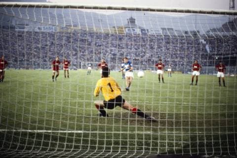 ROBERTO MANCINI, RIGORE, GOL COPPA ITALIA 1984-85 FINALE RITORNO SAMPDORIA-MILAN 2-1