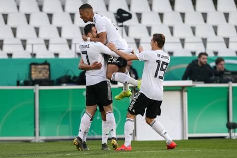 Fußball U 21 Länderspiel Deutschland - Frankreich am 21.03.2019 im Stadion Essen in Essen Torjubel zum 1:0 durch Levin Öztunali ( Deutschland ) DFB regulations prohibit any use of photographs as image sequences and or quasi-video.
