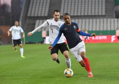 21.03.2019, Fussball U 21 Laenderspiel, Deutschland - Frankreich, Abdou Diallo (Frankreich), re., gegen Levin Oeztunali, Levin Öztunali (Deutschland) DFB REGULATIONS PROHIBIT ANY USE OF PHOTOGRAPHS AS IMAGE SEQUENCES AND OR QUASI-VIDEO.