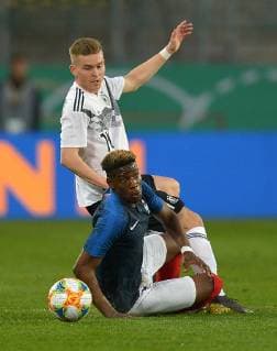 Essen, Germany 21.03.2019, U21 U 21 Nationalteams, Internationales Freundschaftsspiel, Deutschland - Frankreich, Maximilian Mittelstaedt (GER) und Nordi Mukiele (FRA) im zweikampf ( DeFodi521