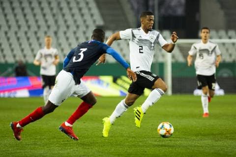 GER, LS DFB U21 U 21 Deutschland vs Frankreich 21.03.2019, Stadion Essen, Essen, GER, LS DFB U21, Deutschland vs Frankreich , DFB REGULATIONS PROHIBIT ANY USE OF PHOTOGRAPHS AS IMAGE SEQUENCES AND OR QUASI-VIDEO im Bild picture shows: Benjamin Henrichs (DFB U21 2) gegen Fode Ballo-Toure (Frankreich U21 3),