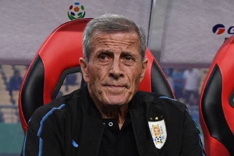 Head coach Oscar Tabarez of Uruguay looks on before their semi-final match of the 2019 China Cup International Football Championship against Uzbekistan in Nanning city, south China s Guangxi Zhuang Autonomous Region, 21 March 2019. Uruguay edges out Uzbekistan 3-0 to step into China Cup final  20190322_806429