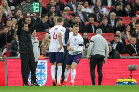 Eric Dier of England is substituted and replaced by Ross Barkley of England during the UEFA EURO EM Europameisterschaft Fussball Qualifier EM Europameisterschaft Group A match between England and Czech Republic at Wembley Stadium, London, England on 22 March 2019. Copyright: xKenxSparksx 23420008