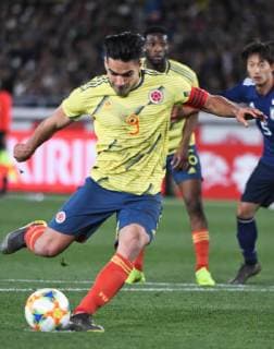 March 22, 2019 - Tokyo, Japan - Forward Radamel Falcao of Colombia during a free kick that alowd Colombia to win the game 1-0 agains Japan. The Kirin Challenge Cup 2019 game took place at the International Yokohama Stadium in Yokohama Japan. Friday, March 22, 2019. : Colombia vs Japan at the Kirin Challenge Cup - ZUMAt55_ 90300631st Copyright: xRamiroxAgustinxVargasxTabaresx