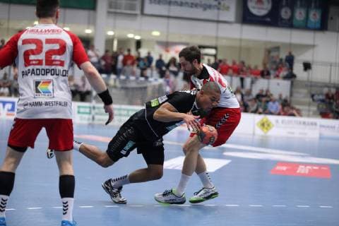 Daniel Zwarg (HC Rhein Vikings 25) gegen Soeren Suedmeier (ASV Hamm-Westfalen 17)(rechts) , ASV Hamm-Westfalen vs HC Rhein Vikings, Handball, 2. Bundesliga, 23.03.2019, ASV Hamm-Westfalen vs HC Rhein Vikings, Handball, 2. Bundesliga, 23.03.2019 Hamm Copyright: xEibner Jan_Strohdiekx EP_JSK