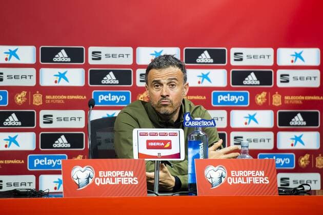 190323 Luis Enrique, head coach of Spain, during a press conference PK Pressekonferenz after the UEFA EURO EM Europameisterschaft Fussball Qualifier EM Europameisterschaft football match between Spain and Norway on March 23, 2019 in Valencia. Photo: Fredrik Varfjell BILDBYRAN kod FV 150220 Copyright: FREDRIKxVARFJELL BB190323FV079