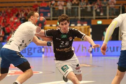 Handball 2.Handball Bundesliga 2018 2019 - Handball Sportverein Hamburg vs. EHV Aue Eric Meinhardt (EHV Aue),Philipp Bauer (Handball Sportverein Hamburg), Sporthalle Hamburg Hamburg