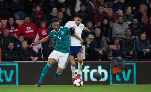 Dominic Solanke of England & Felix Uduokhai (VfL Wolfsburg) of Germany U21 U 21 during the International Friendly L?nderspiel match between England U21 and Germany U21 at the Goldsands Stadium, Bournemouth, England on 26 March 2019. Copyright: xAndyxRowlandx PMI-2706-0003