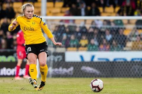 190327 Sarah Alexandra Lilleberg Suphellen of LSK Kvinner during the UEFA Women s Champions League quarterfinal match between LSK Kvinner and Barcelona on March 27, 2019 in Lillestrom. Photo: Jon Olav Nesvold BILDBYRAN kod JE 160436 Copyright: JONxOLAVxNESVOLD BB190327JE007
