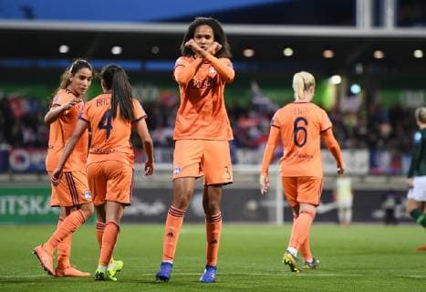 Jubel nach dem Tor zum 0-2: Torschuetzin Wendie Renard (LYO) jubelt. Fussball UEFA Championsleague, Saison 2018 2019, Viertelfinale Rueckspiel: VfL Wolfsburg - Olympique Lyon in Wolfsburg, Deutschland am 27.03.2019,