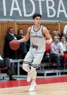 Deutschland, Würzburg, s.Oliver Arena, 27.03.2019, Basketball - Fiba Europe Cup - s.Oliver Wuerzburg - Bakken Bears Bild: v. l. Joshua Obiesie (s.Oliver Würzburg, 3) Copyright: HMBxMedia xHeikoxBecker