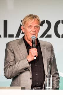 DFB Trainer-Gala 2019, Koeln, Hyatt Regency, 28.03.2019 Volker Finke wird fuer sein Lebenswerk geehrt; DFB Trainer-Gala 2019, Koeln, Hyatt Regency
