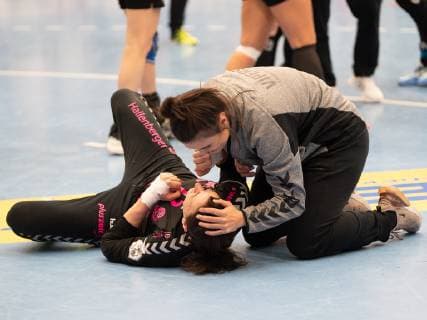 12 Manuela Brütsch (HSG Bad Wildungen Vipers) und 3 Maxime Struijs (HSG Bad Wildungen Vipers), Frisch Auf! Göppingen vs. HSG Bad Wildungen Vipers, Handball, Frauen, 1. Bundesliga, 30.03.2019 Frisch Auf! Göppingen vs. HSG Bad Wildungen Vipers, Handball, Frauen, 1. Bundesliga, 30.03.2019 Göppingen Copyright: xEibner Michael_Schmidtx EP_MST