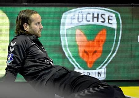31.03.2019, xlakx, Handball HBL, Fuechse Berlin - Balatonfueredi KSE emspor, v.l.Silvio Heinevetter(Fuechse Berlin, 12) beim Dehnen vor dem Spiel Berlin