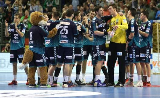 31.03.2019, Handball - EHF-Pokal - Gruppe A - 12.Spieltag - Füchse Berlin - Balatonfüredi KSE Bild: Füchse Berlin jubeln nach Sieg Handball - EHF-Pokal - Gruppe A - 12.Spieltag - Füchse Berlin - Balatonfüredi KSE